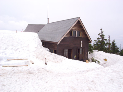 残雪　会津駒ヶ岳　写真