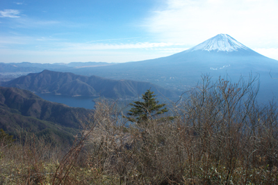 富士五湖　西湖　王岳　登山　写真　記録